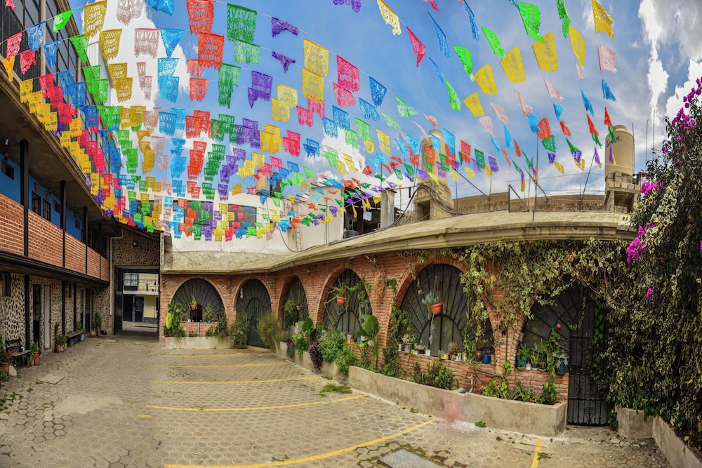 OYO Casa Vieja 37/49