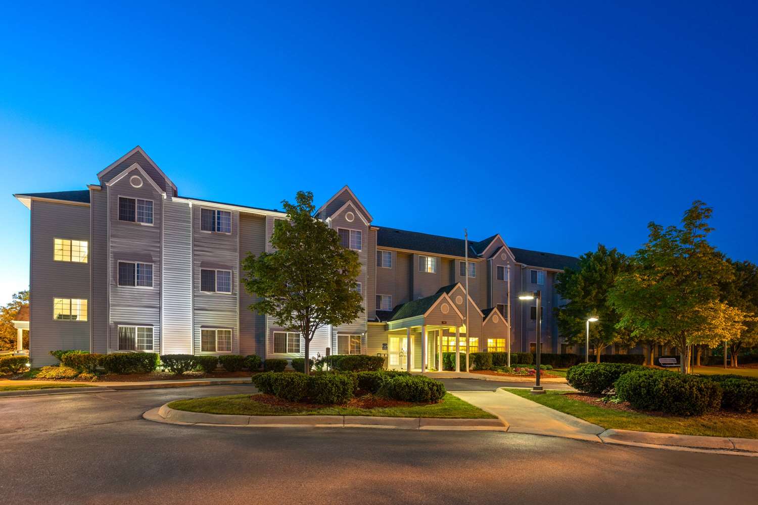 Microtel Inn And Suites Ann Arbor Plymouth Rd 2/39