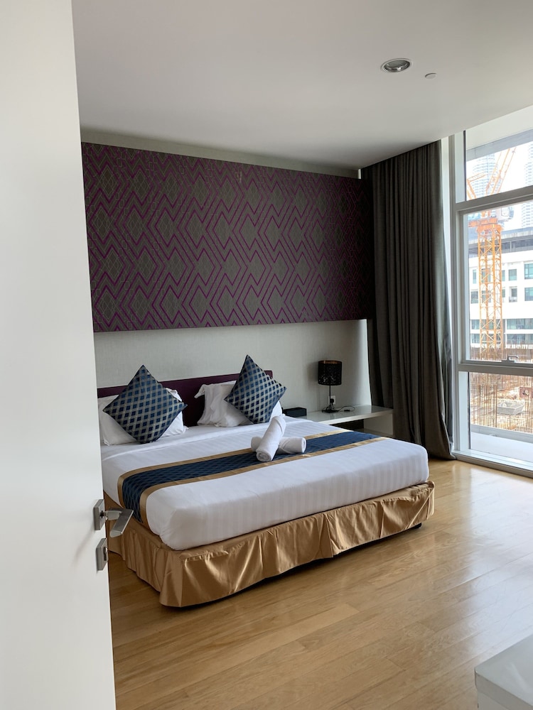 Platinum Service Suite at The Face 18/68