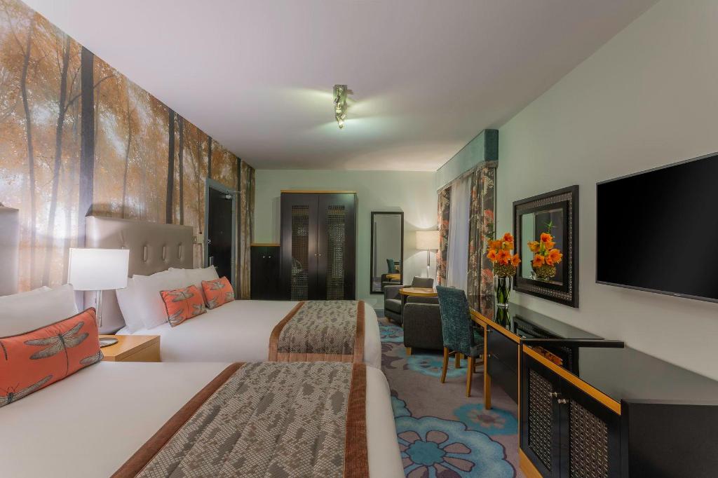 غرفة قياسية بسرير مزدوج بإطلالة على المتنزه، Crowne Plaza Dublin Airport 2/5