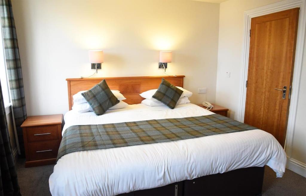 The Royal Hotel, Portree 16/55