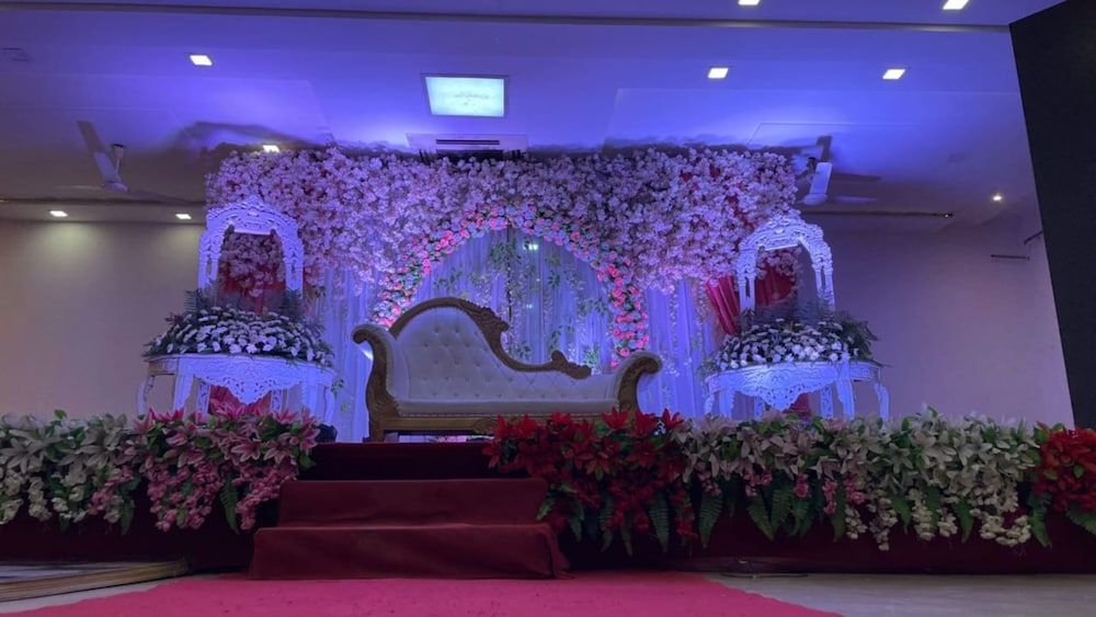Hotel Madhushrie 43/50