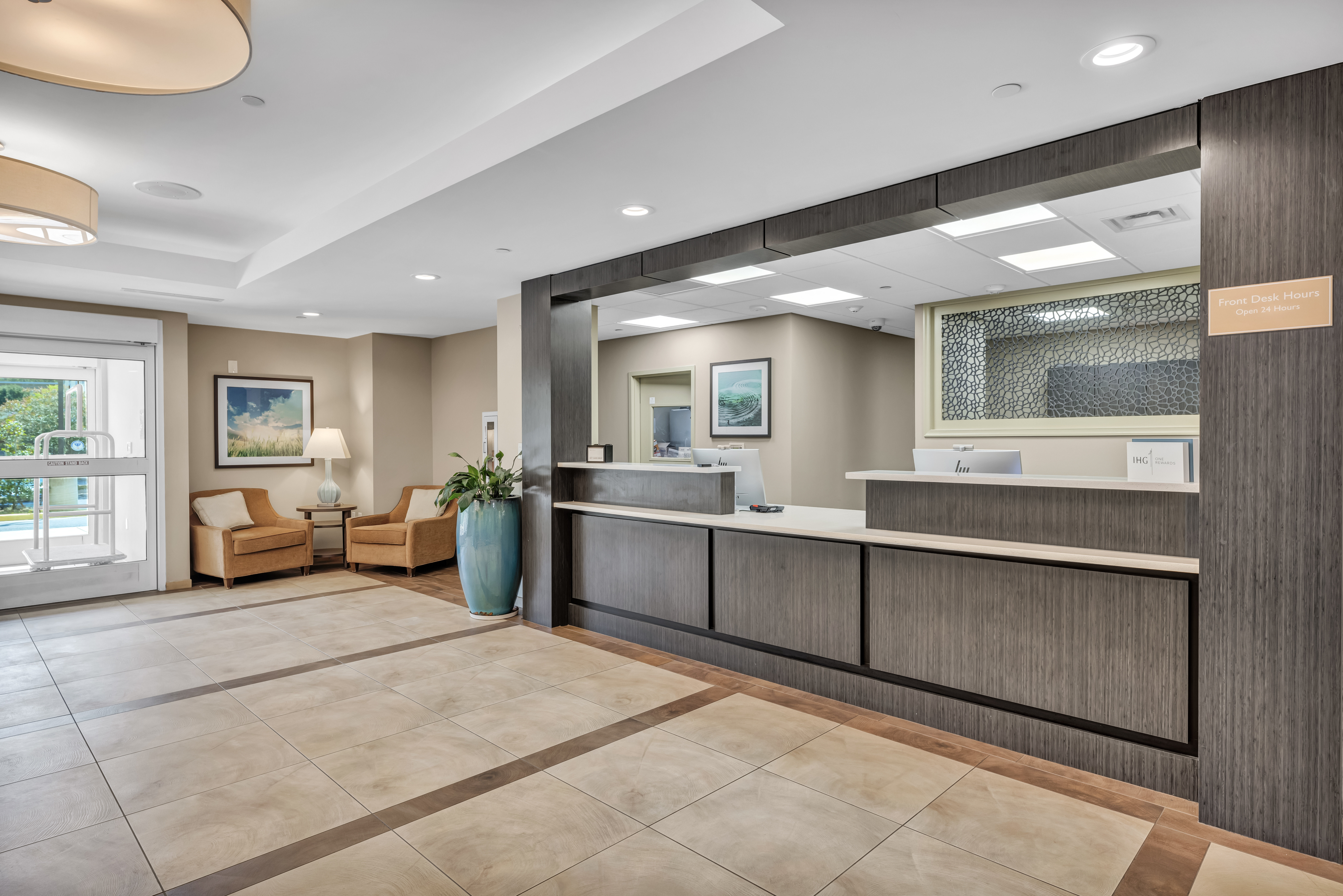 CANDLEWOOD SUITES DUMFRIES - QUANTICO 7/63
