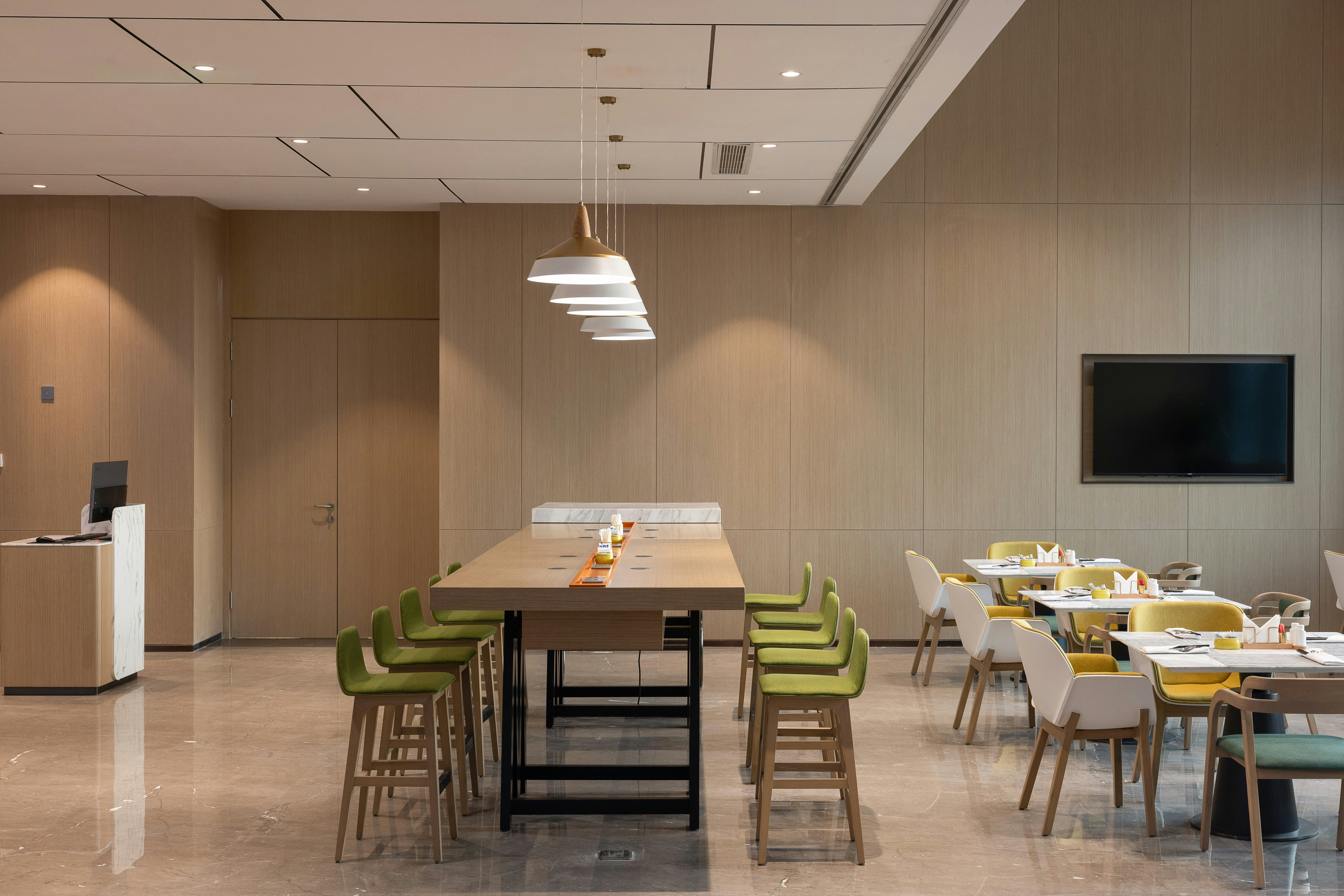 Home2 Suites by Hilton Chengdu Huaizhou New Town 67/77