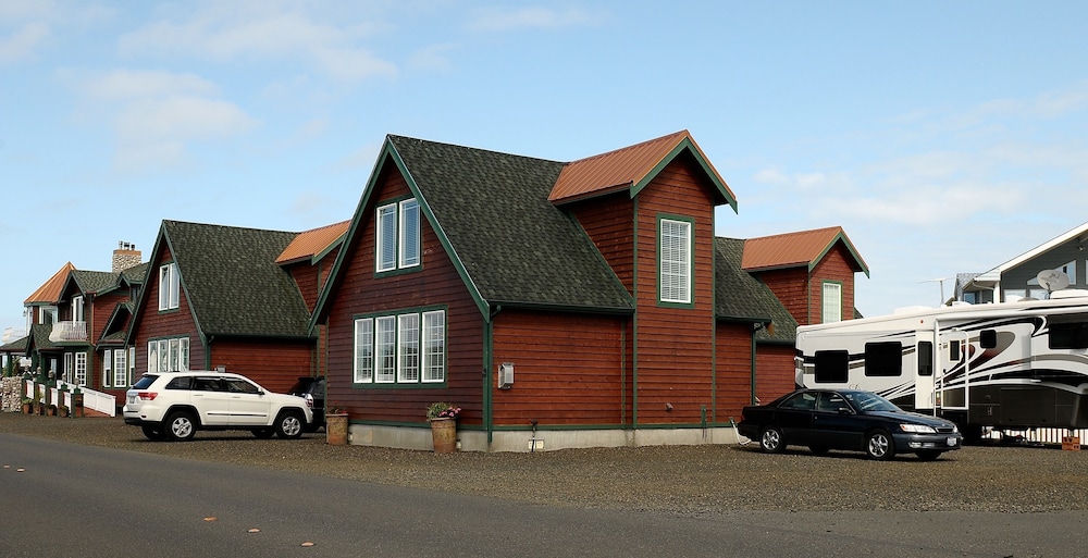 The Collins Inn And Seaside Cottages - Adults Only 63/77