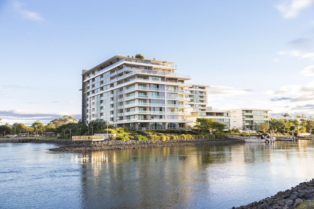 Ultiqa Freshwater Point Resort 4/63