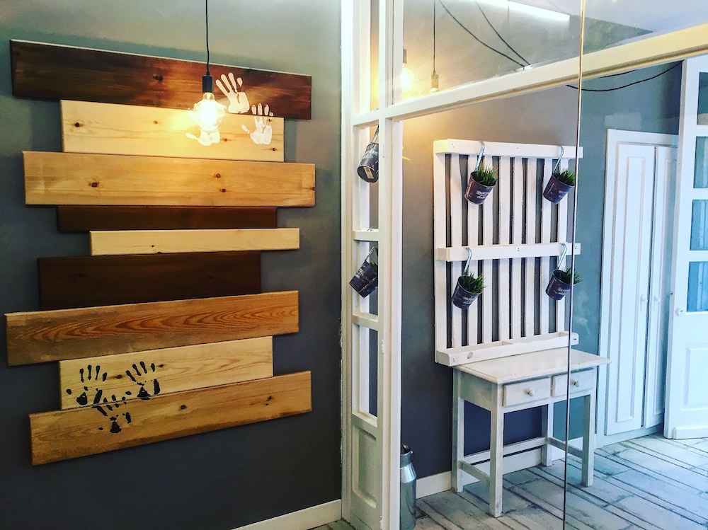 Hostal Le Vintage 2/23