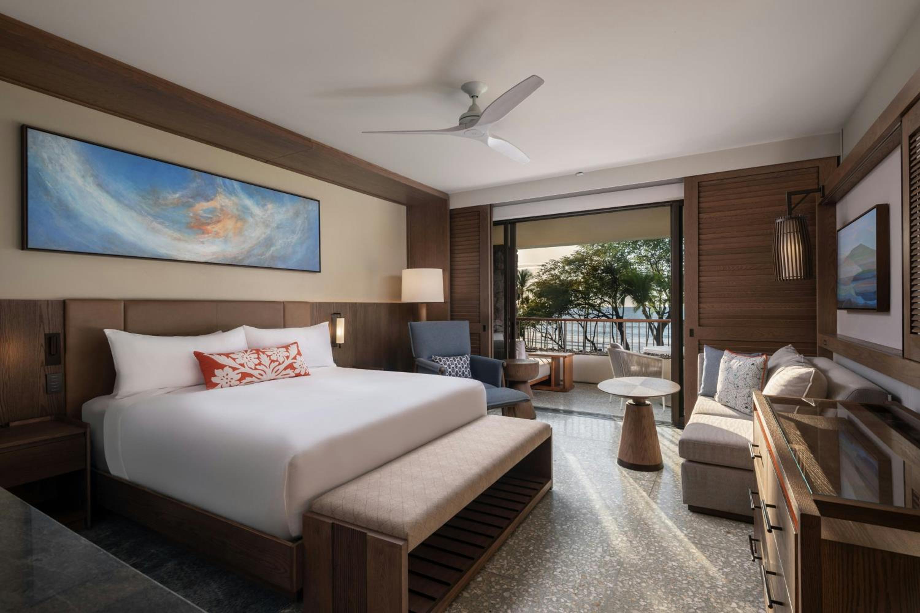 Room, King Bed, Beach Front