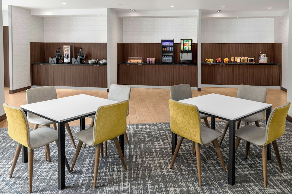 Fairfield Inn Suites Calhoun 32/47