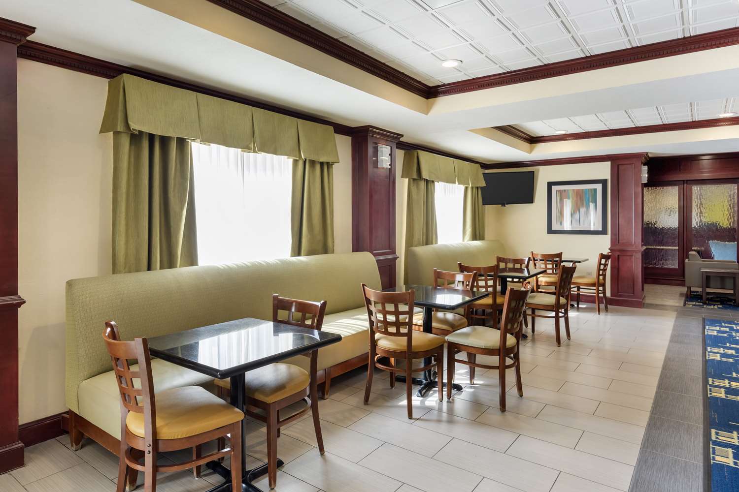 Best Western Plus Pratt 12/16