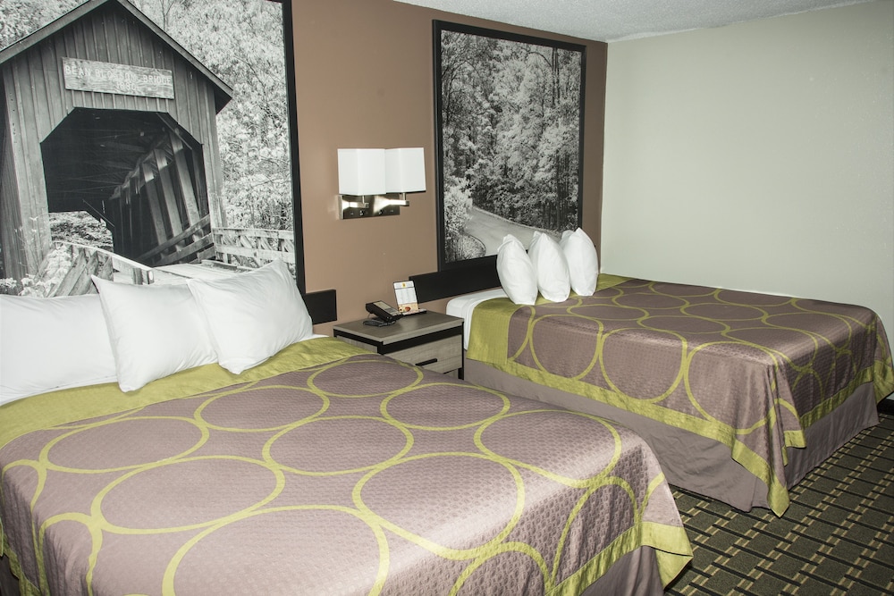Super 8 By Wyndham Michigan City 14/27