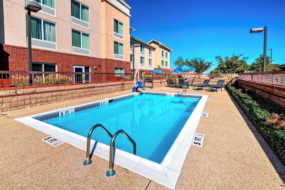 Fairfield Inn & Suites by Marriott Memphis Olive Branch 46/50
