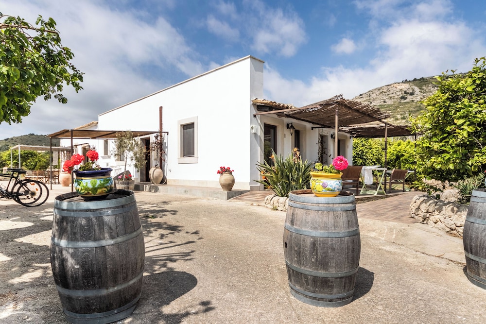 Agriturismo Alle Riserve Cavagrande 42/50