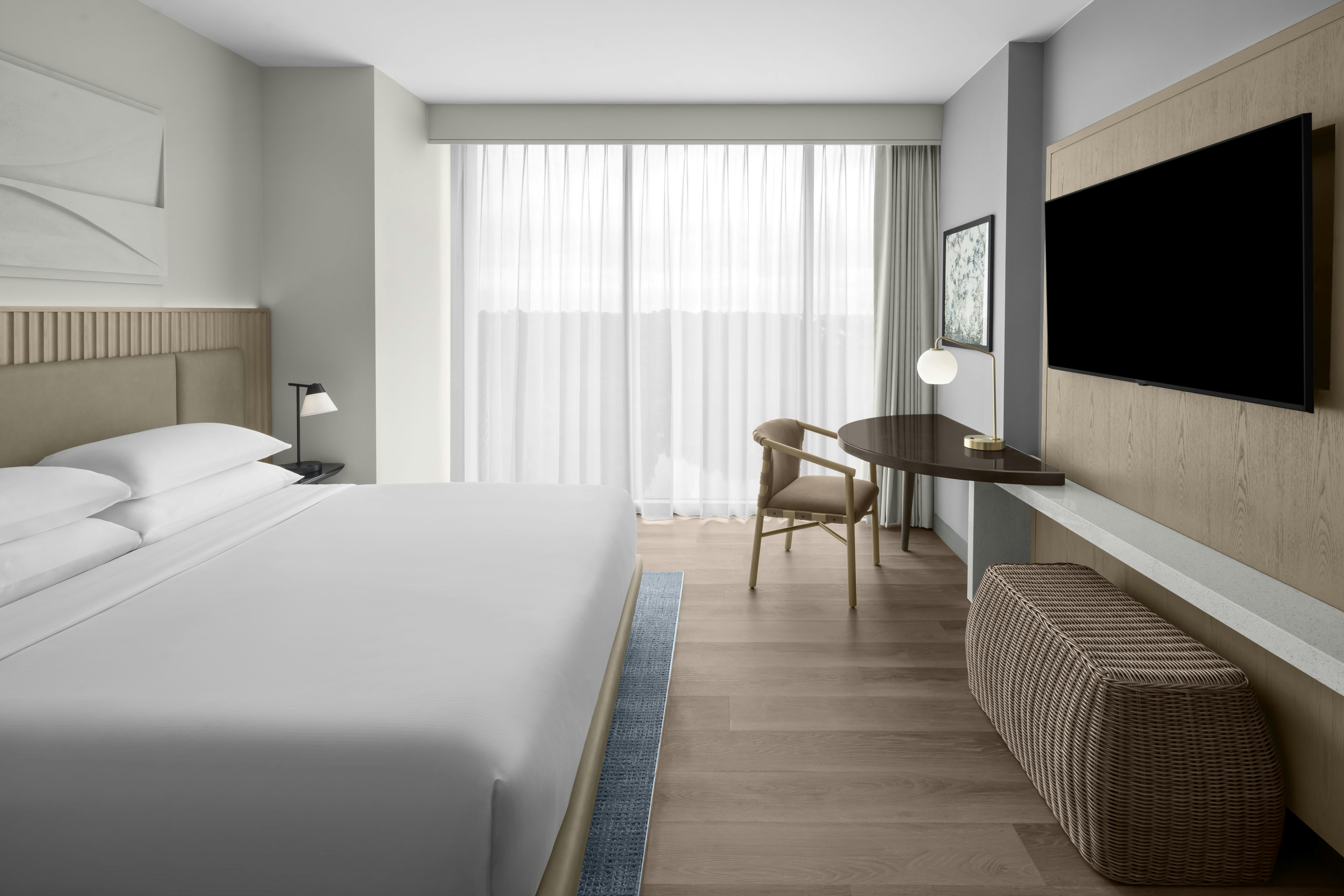 ROOM, KING BED, ACCESSIBLE