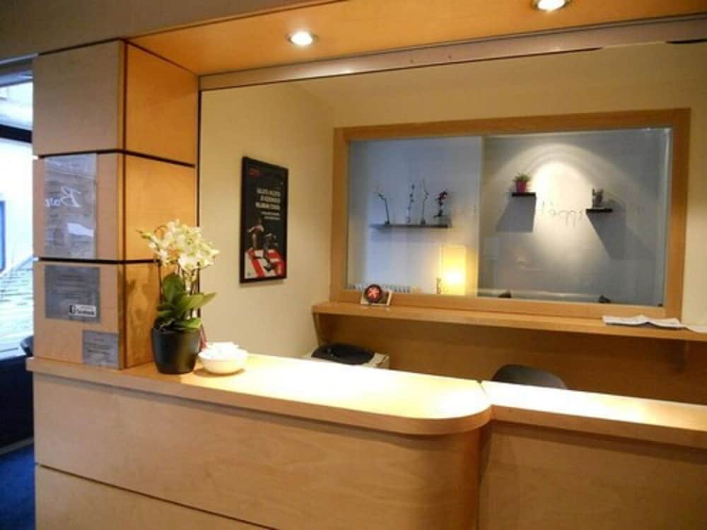 Hotel The Originals Rouen Notre-Dame photo4