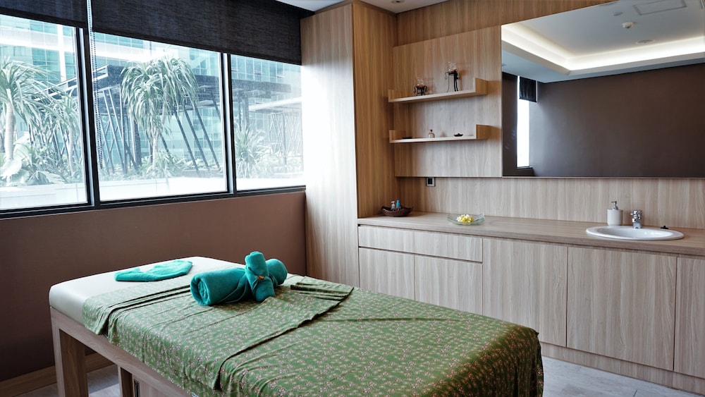 Novotel Samator Surabaya Timur 28/70