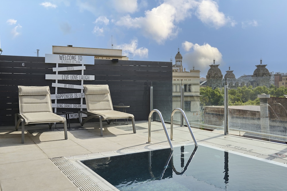 Catalonia Born Hotel 42/62