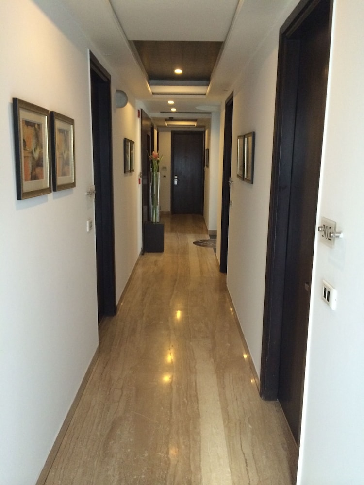 Emblem Hotel 39/67