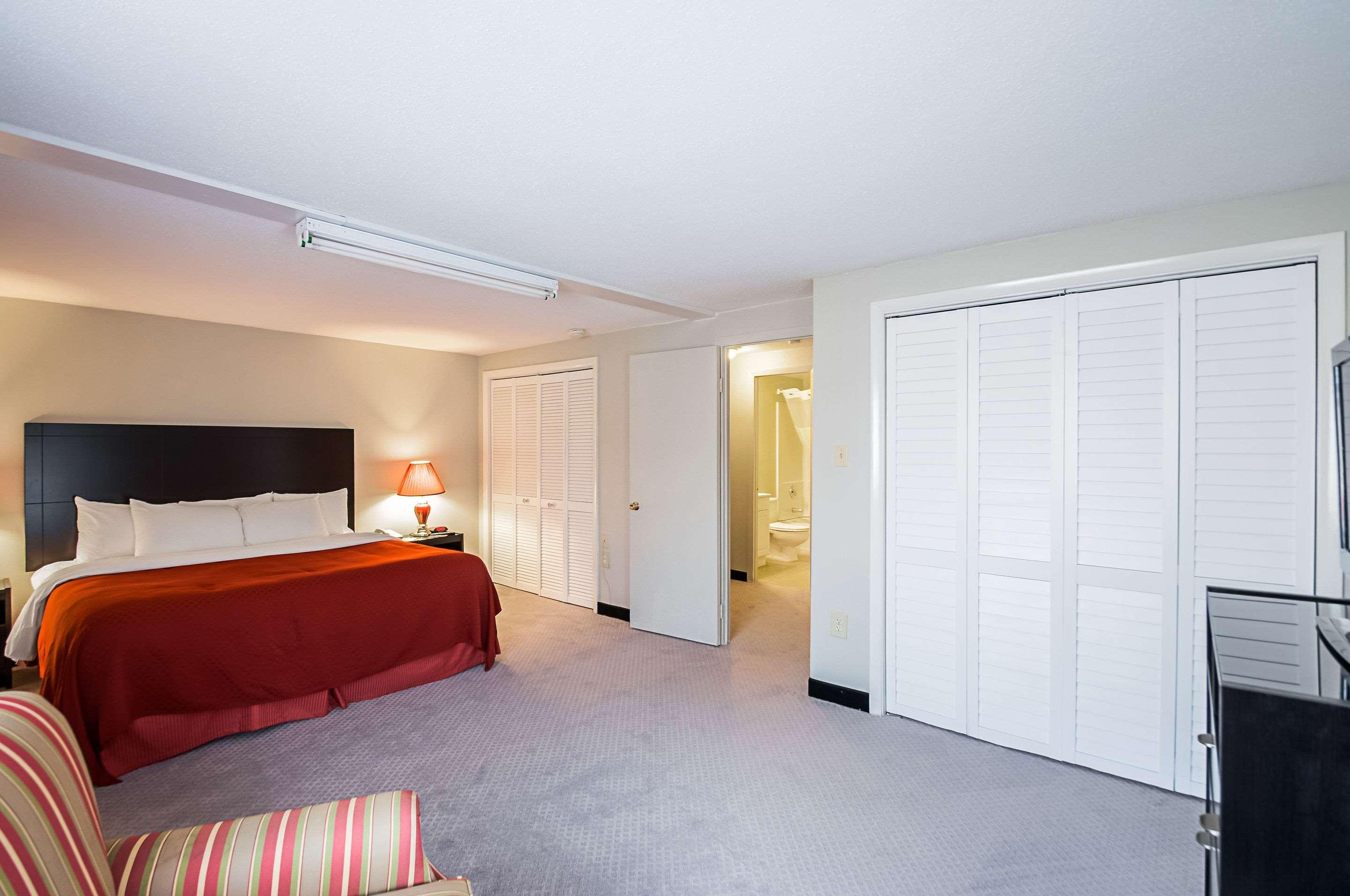 Efficiency, Suite, King Bed، Quality Inn near Potomac Mills 3/4