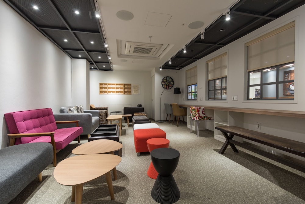 Uniqstay Hostel And Suite 34/46