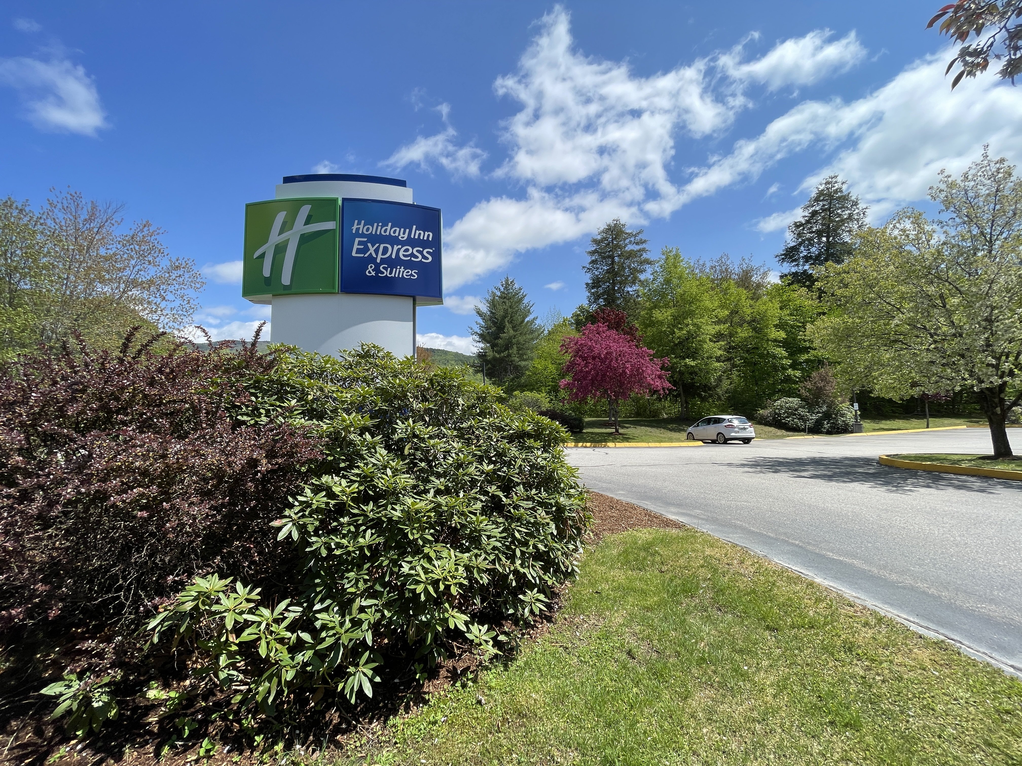Holiday Inn Express & Suites Lincoln East - White Mountains 42/47