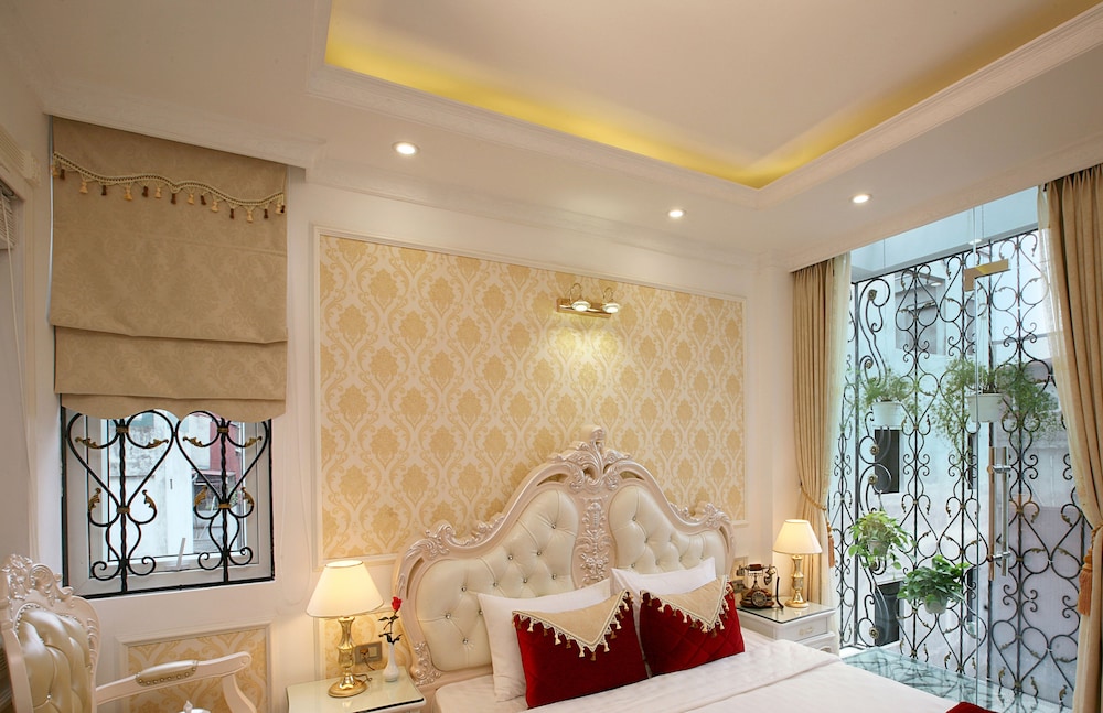 Hanoi Hotel Royal 53/74