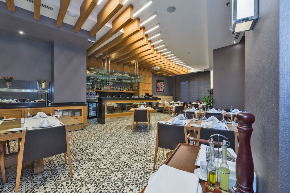 Istanbul Dora Hotel 60/66