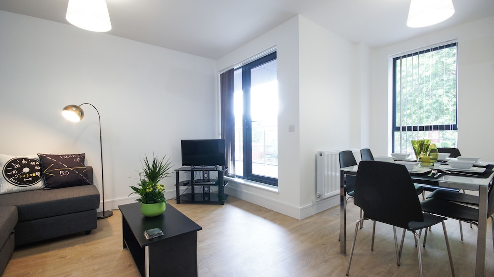 ANDORA APARTMENTS 14/21