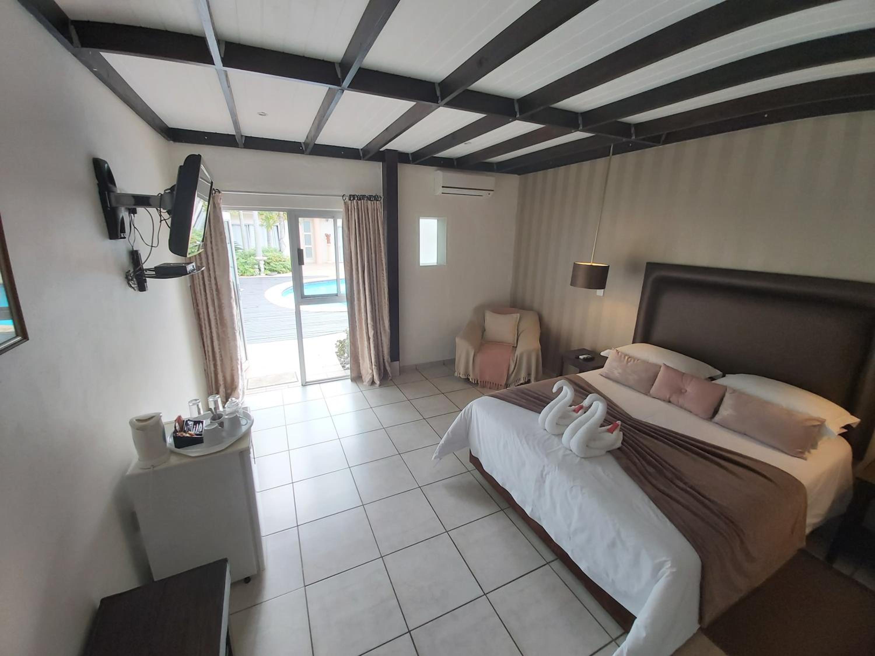 Rockview Lodge 2/50