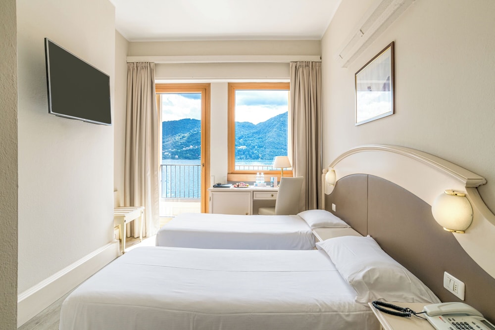 Hotel Bazzoni And Du Lac 23/70