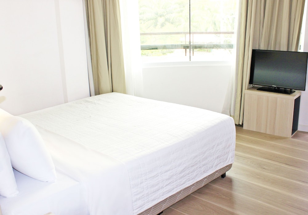 غرفة بريميير ديلوكس بسريرين منفصلين، Liberty Hotel Saigon Greenview 4/10