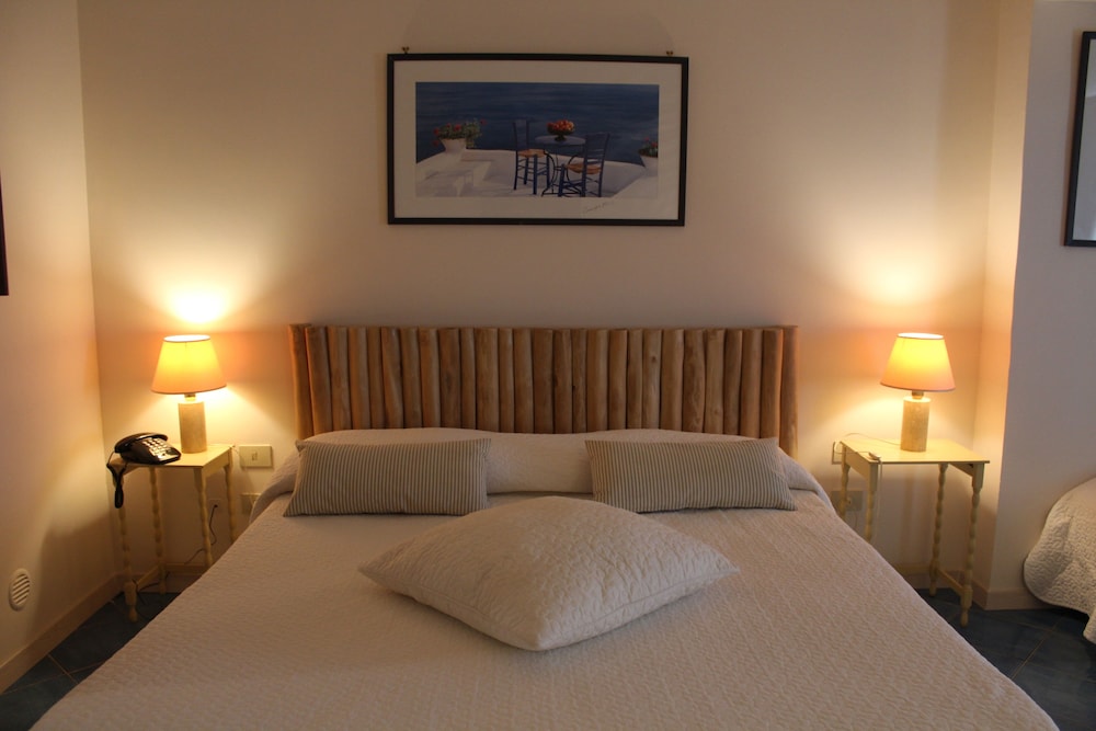 Hotel Puntaquattroventi 25/74