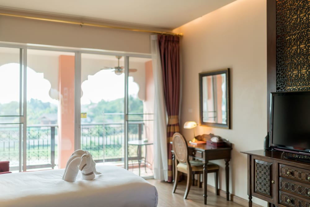 Sheik Hotel 24/46