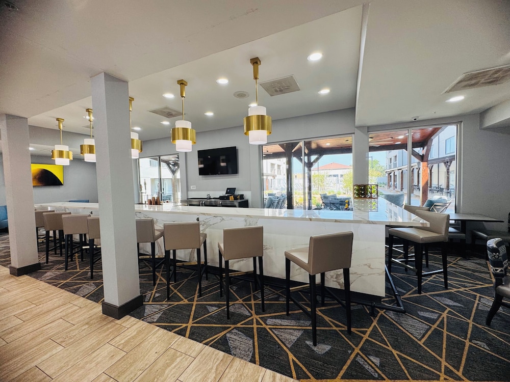 Courtyard by Marriott Waco 34/50