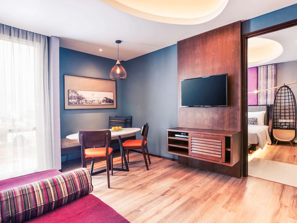 Mercure Surabaya Grand Mirama 53/81