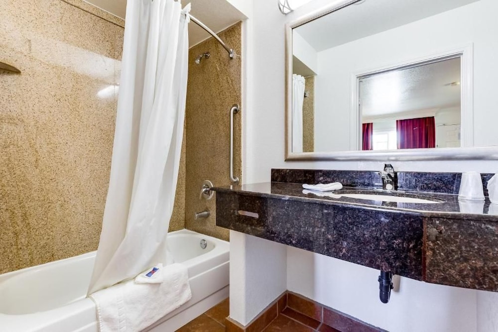Motel6 San Jose, CA - Convention Center 55/60