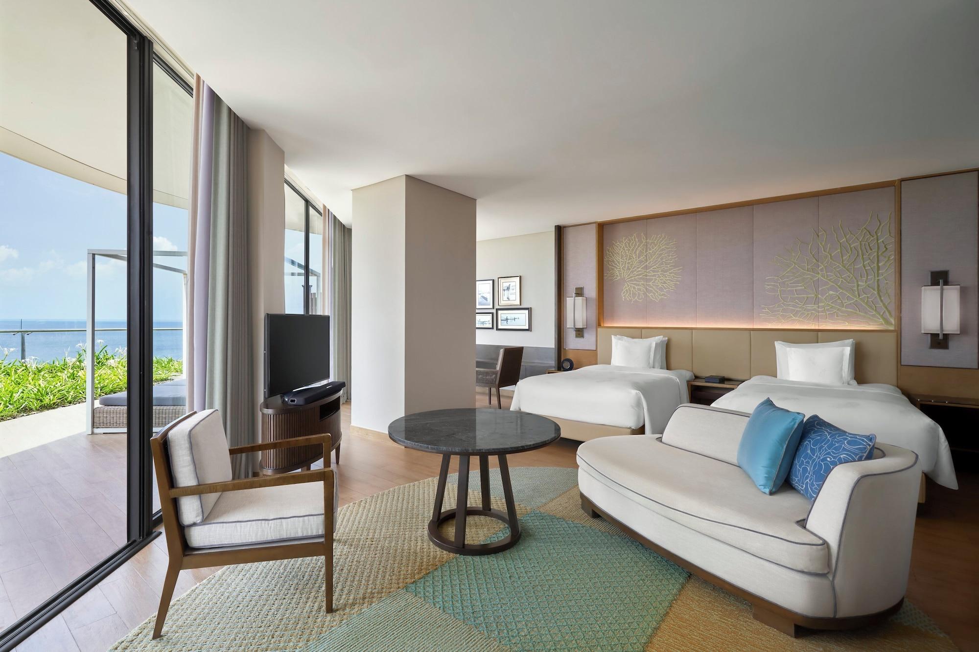 Junior Suite, Studio, Twin Beds, Ocean View, Balcony