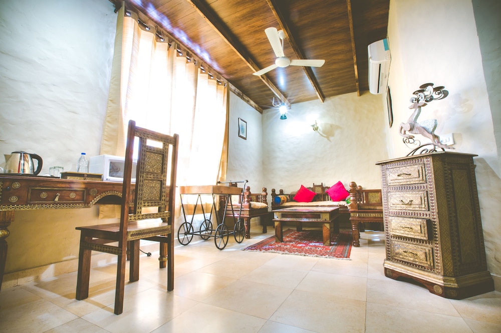 Welcomheritage Ranjit Vilas 35/50