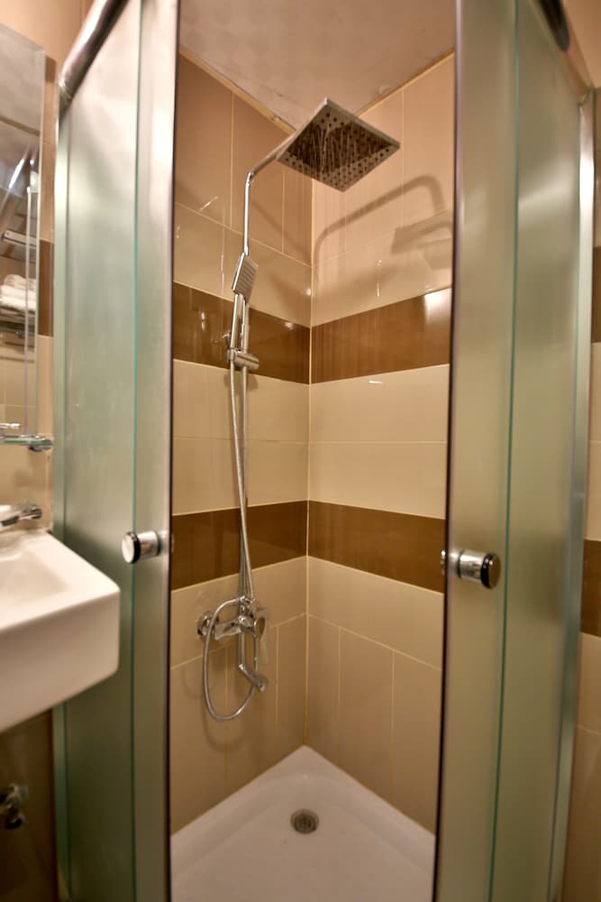 Midtown Furnished Apartments 34/34