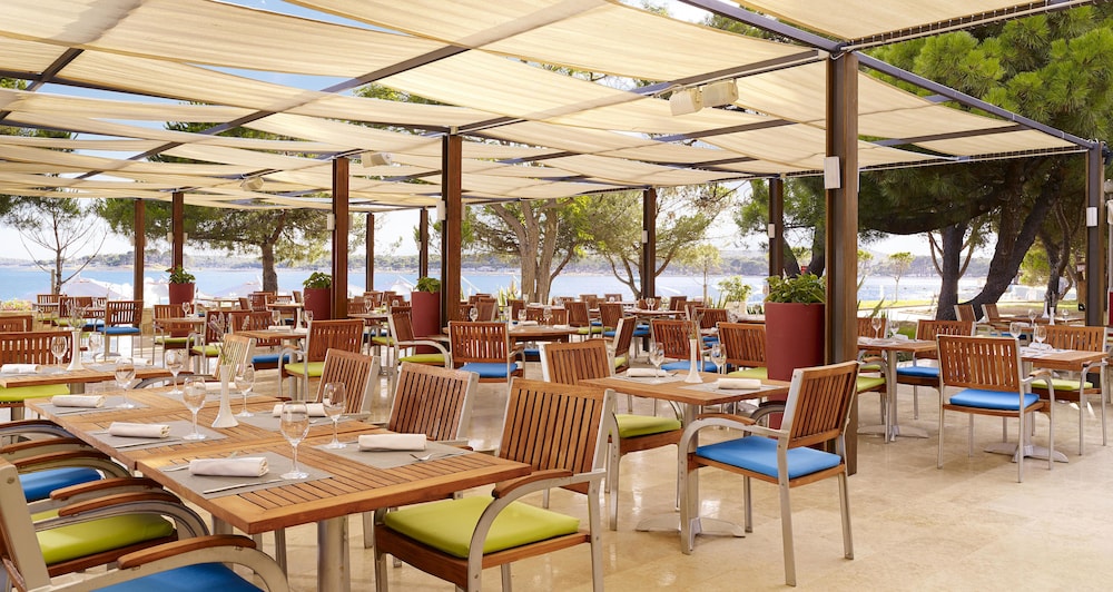 Arena Hotel Holiday 29/50