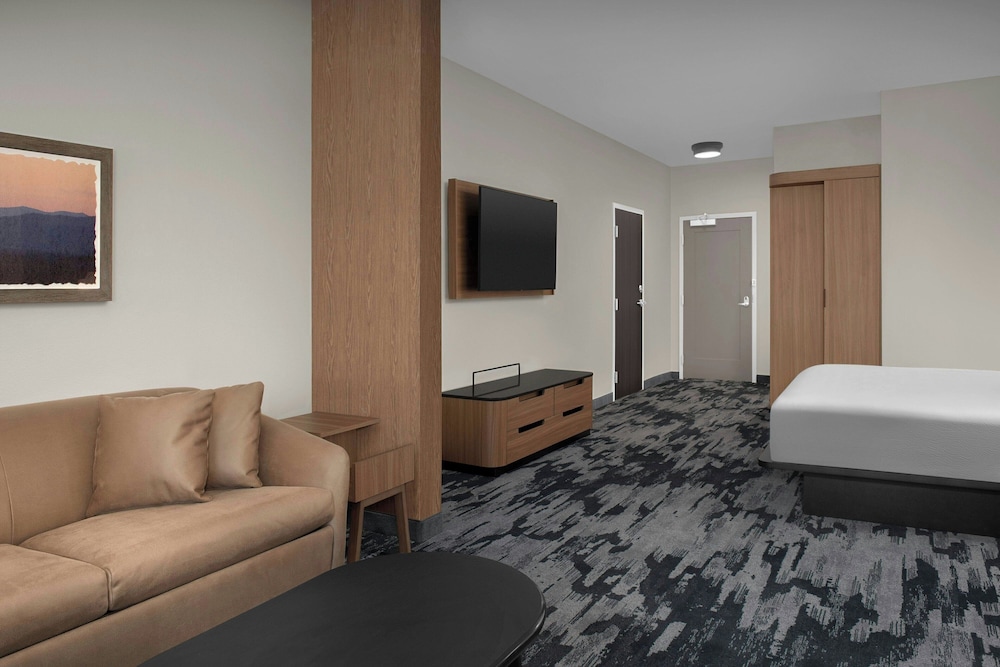 Fairfield by Marriott Inn & Suites Paris 13/25