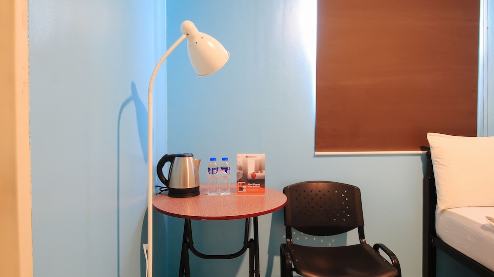 Reddoorz Edsa Pasay 39/41