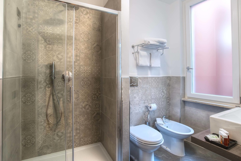 Navona Essence Hotel 63/67