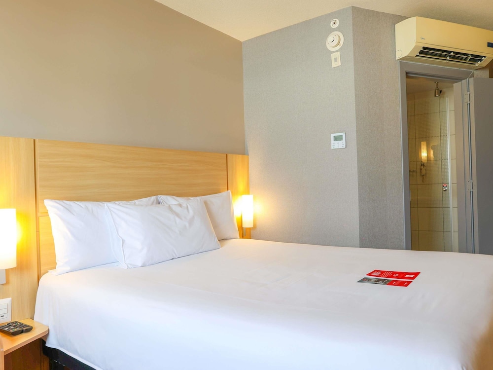 Ibis Larco Miraflores 12/49