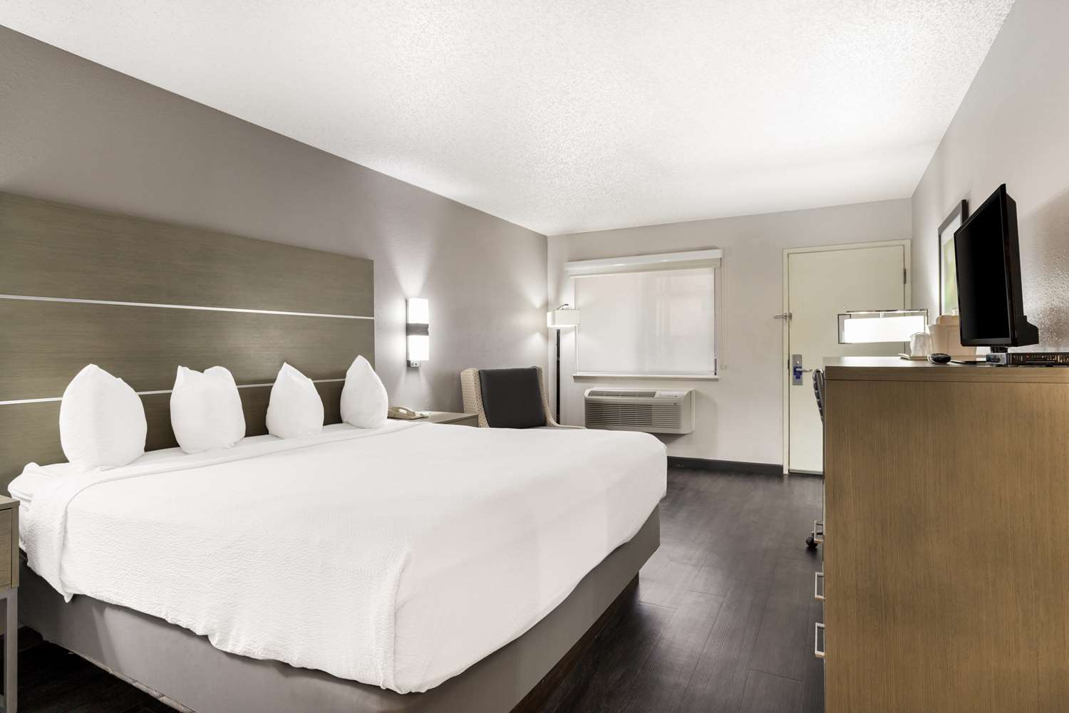 غرفة بسرير كينج لذوي الإعاقة، Surestay Hotel By Best Western Grants 3/4
