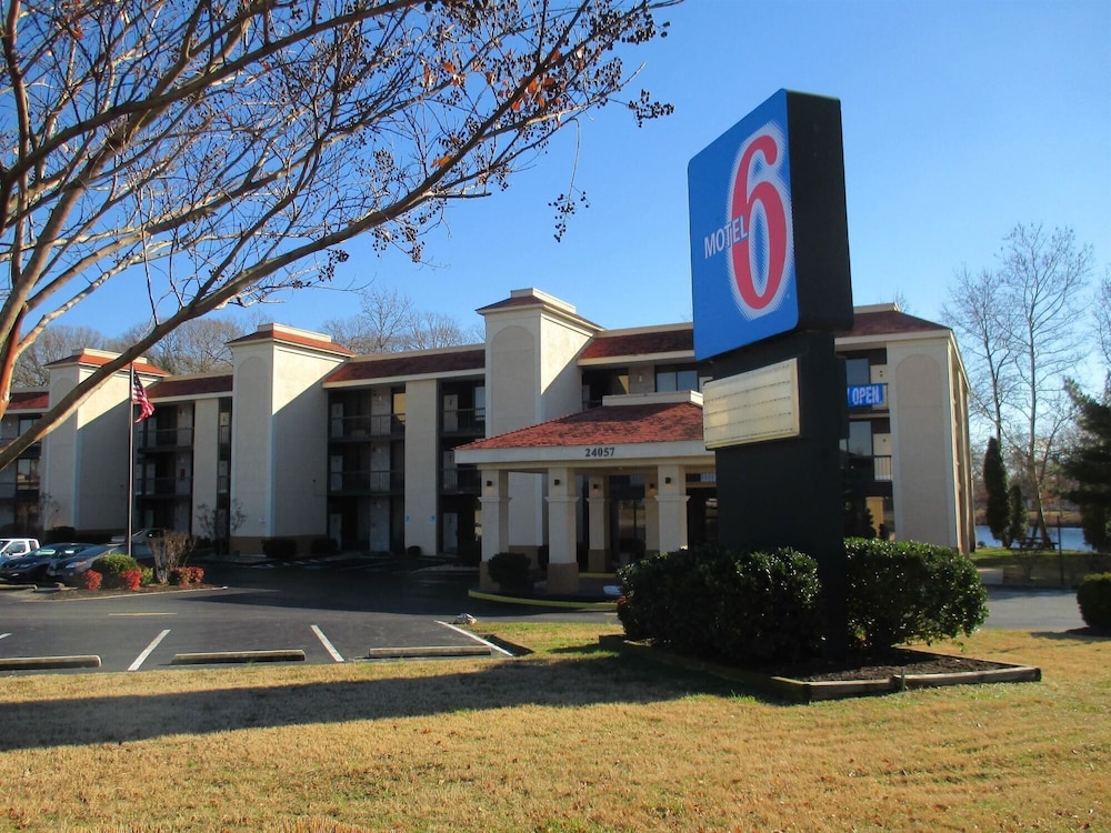 Motel6 Seaford, DE 62/66