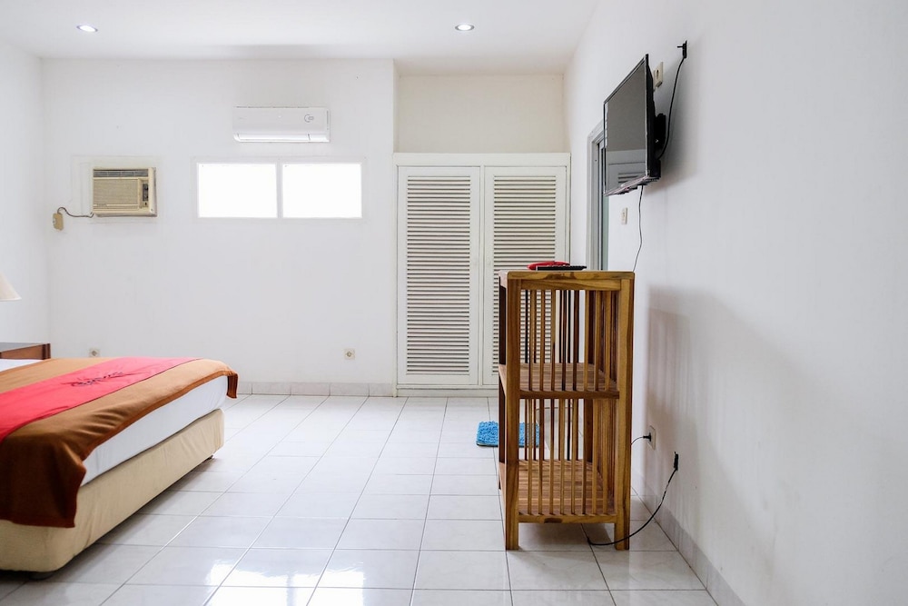 Reddoorz Plus Near Jalan Baru Bogor 9/32