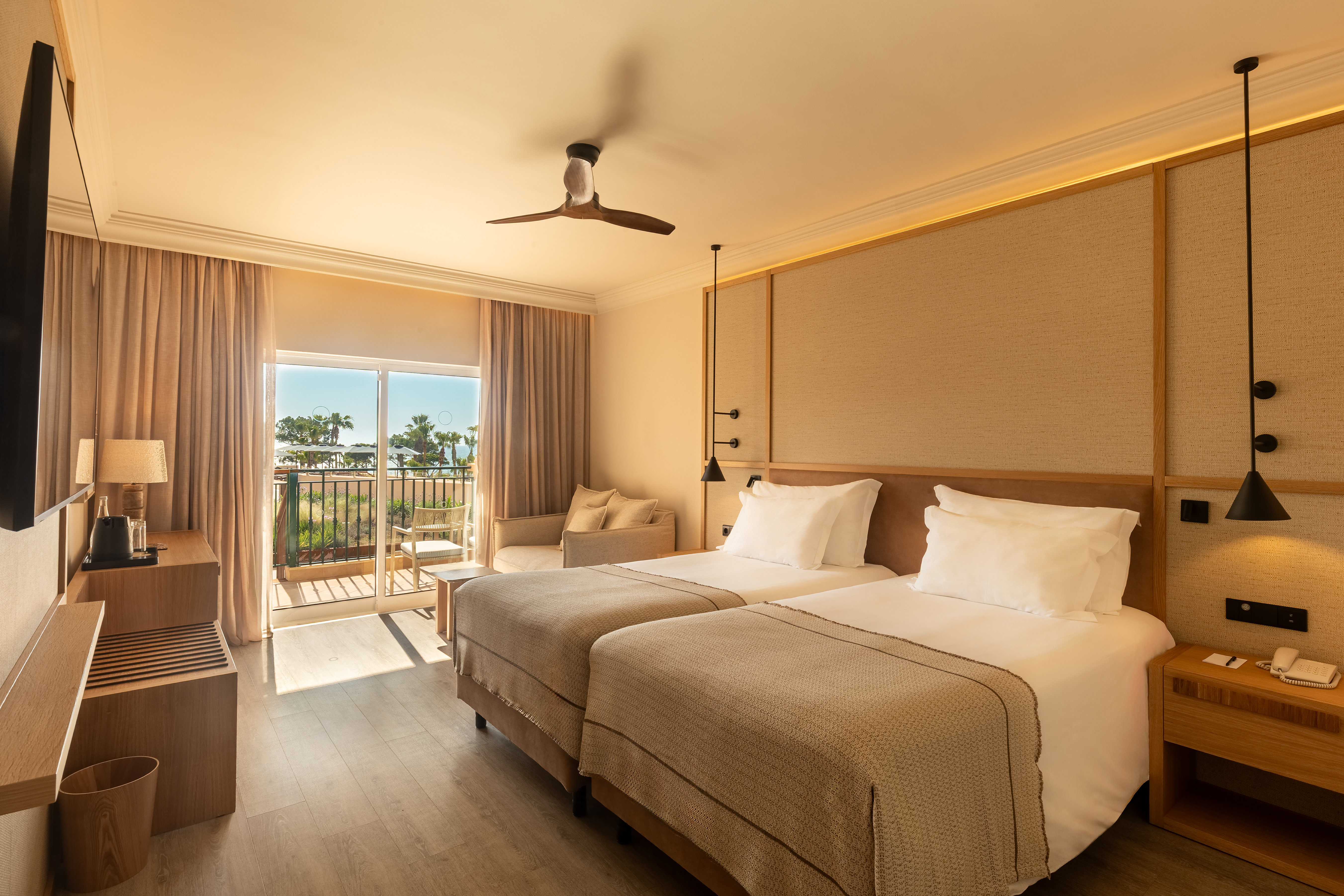 Room, Double Bed, Partial Sea View, Adult Only