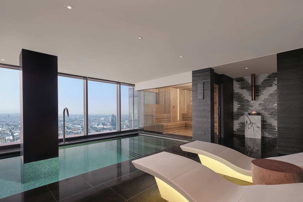 Park Hyatt Jakarta 30/70