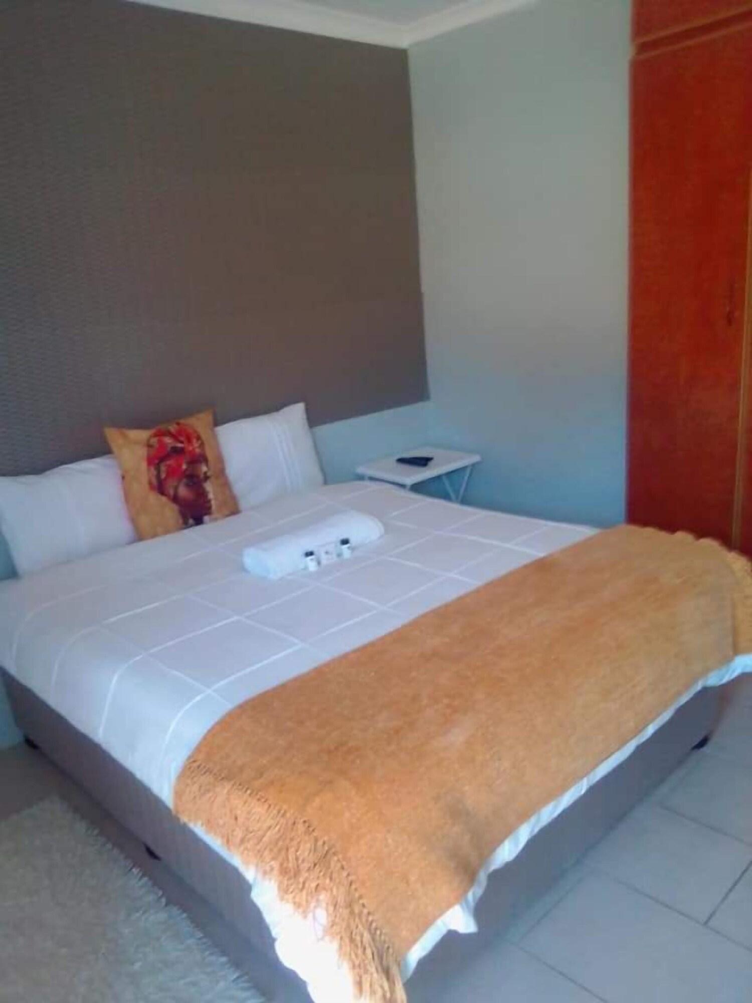Kubo Bed and Breakfast 2/14